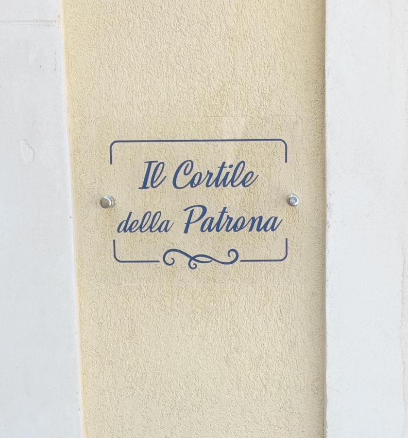 Il Cortile Della Patrona Daire Siraküza Dış mekan fotoğraf