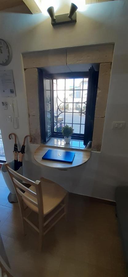 Il Cortile Della Patrona Daire Siraküza Dış mekan fotoğraf